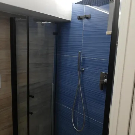 Nest - Grazioso Monolocale Indipendente Apartament